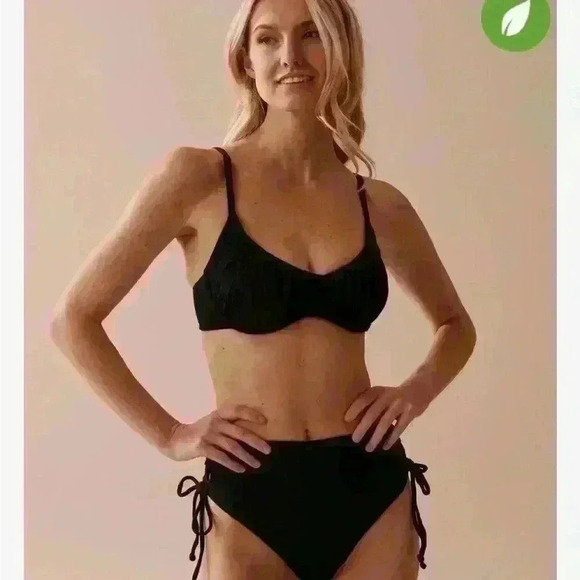 La Vie En Rose Other - La Vie En Rose Bikini Top, Black size XL.